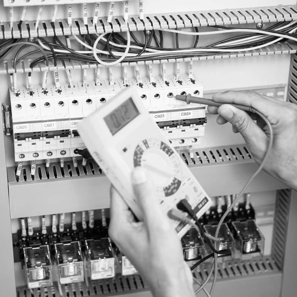 remplacement tableau électrique à garons – mise aux normes NF C 15-100